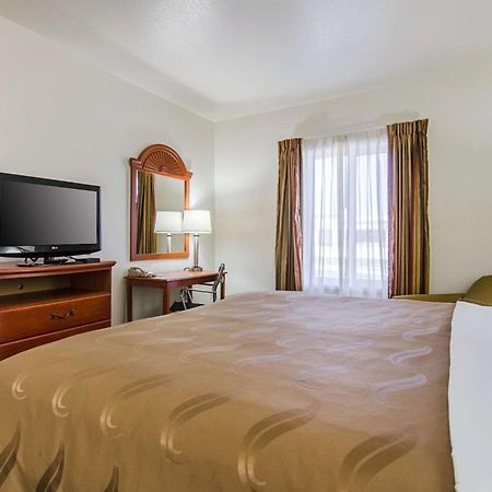 Quality Inn Junction City Near Fort Riley Εξωτερικό φωτογραφία