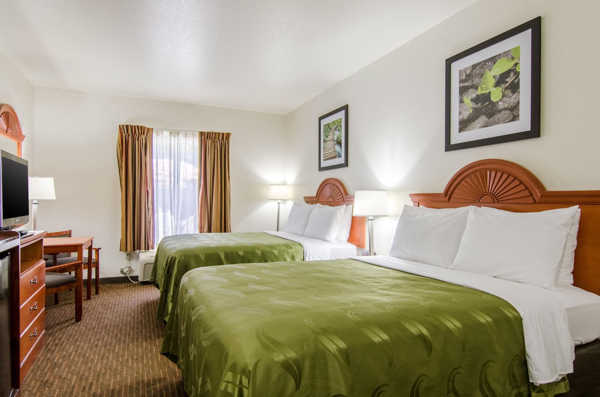 Quality Inn Junction City Near Fort Riley Εξωτερικό φωτογραφία
