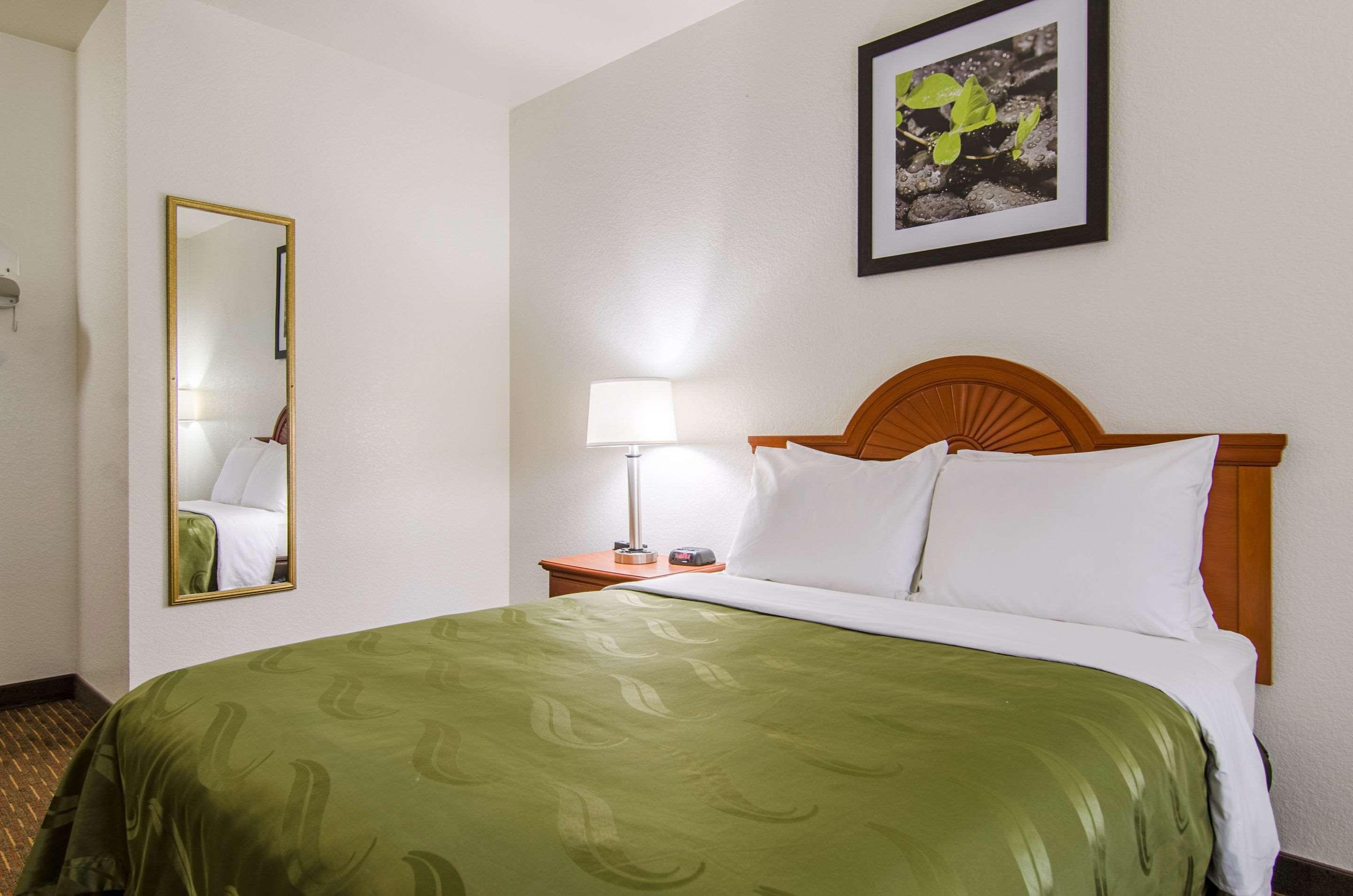 Quality Inn Junction City Near Fort Riley Εξωτερικό φωτογραφία