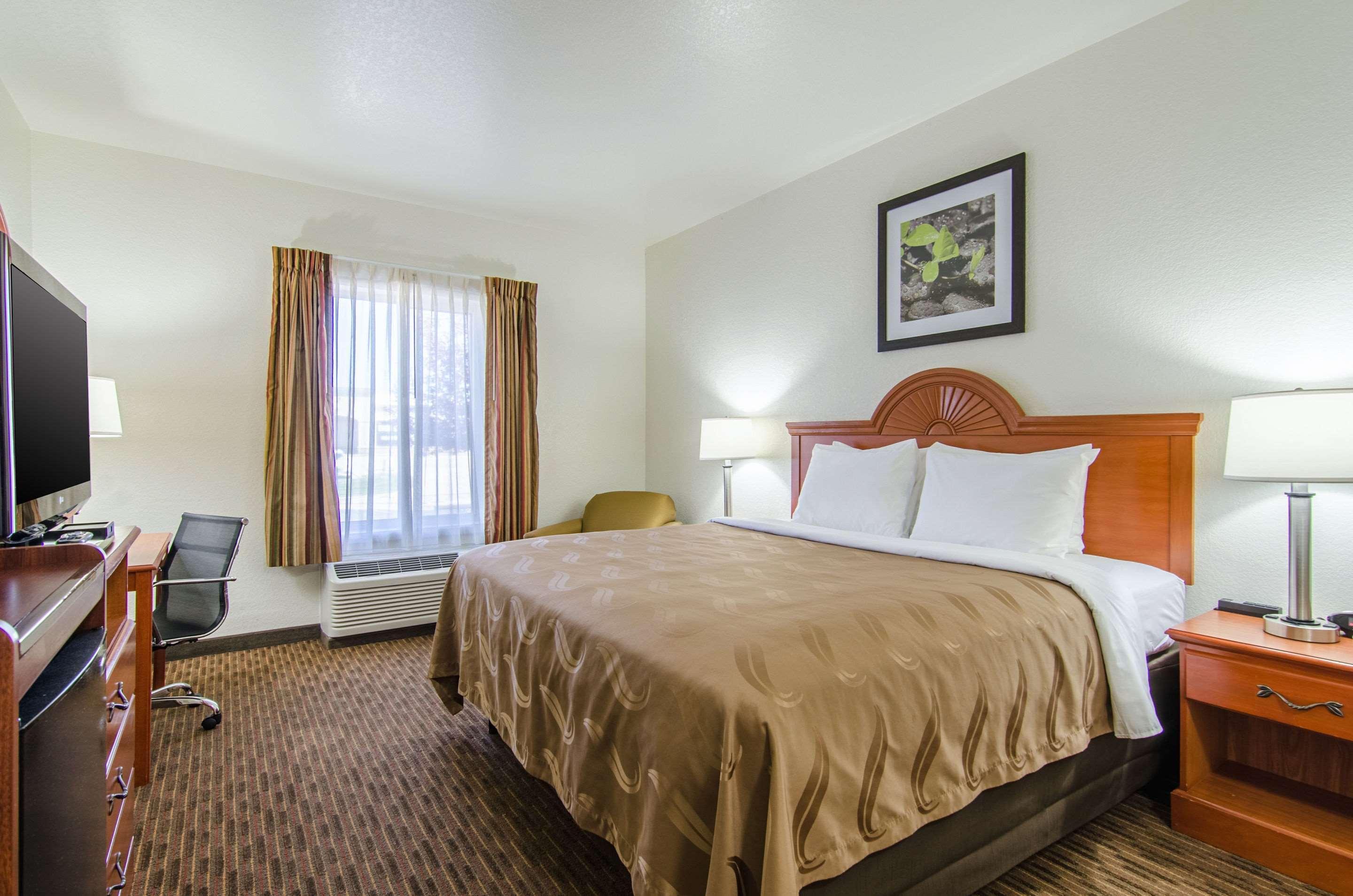 Quality Inn Junction City Near Fort Riley Εξωτερικό φωτογραφία