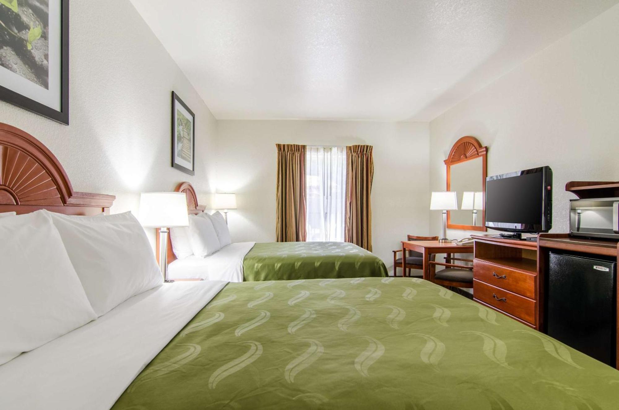 Quality Inn Junction City Near Fort Riley Εξωτερικό φωτογραφία